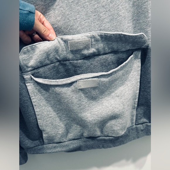 Boys adidas hooded sweatshirt - Picture 3 of 5